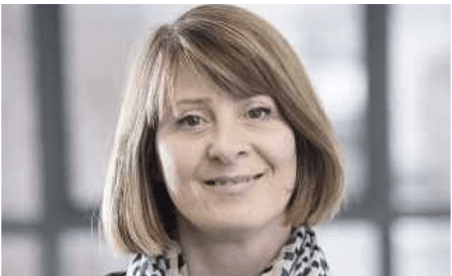 Headshot of Anne-Marie Howat